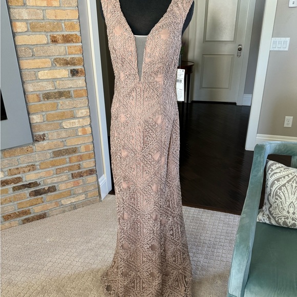 AIDAN MADDOX DRESS size 4 new with tags prom wedding party mauvish brown - Picture 14 of 14